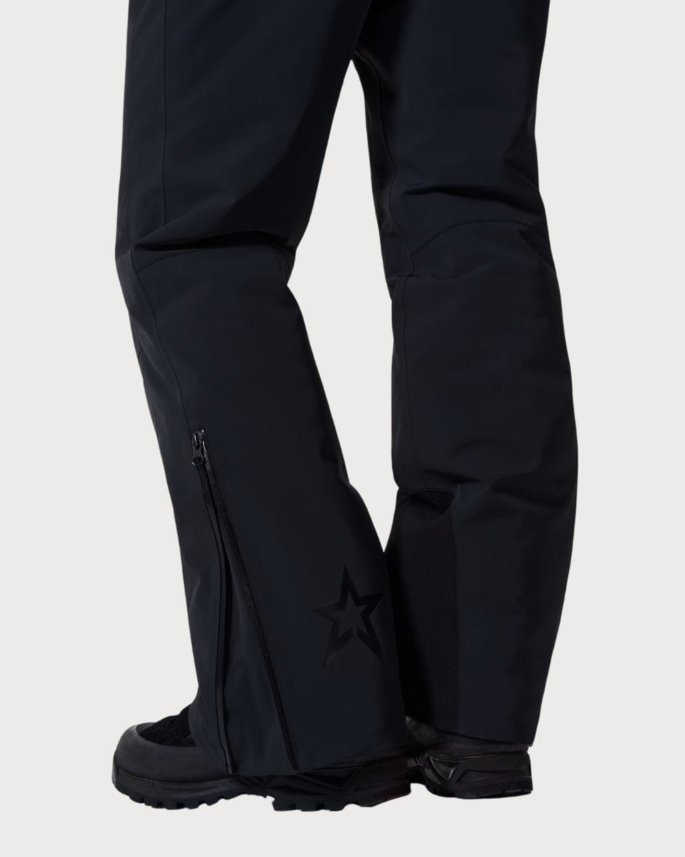 Men's Perfect Moment Mountain Mission 2L Ski Pant - Black Pants Perfect Moment