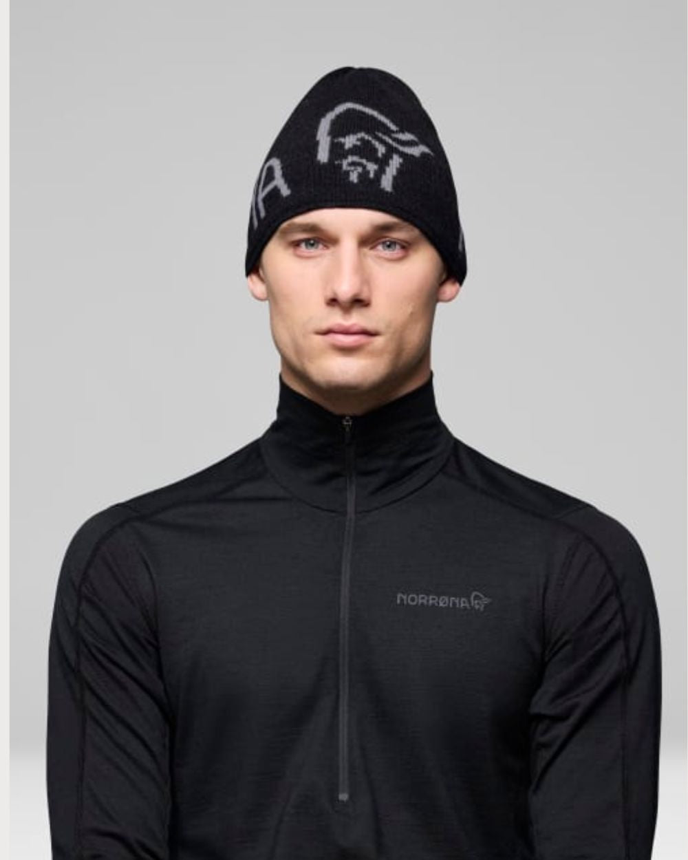 Norrona /29 Mid MerinoUll Logo Beanie - Caviar Melange Beanie Norrøna