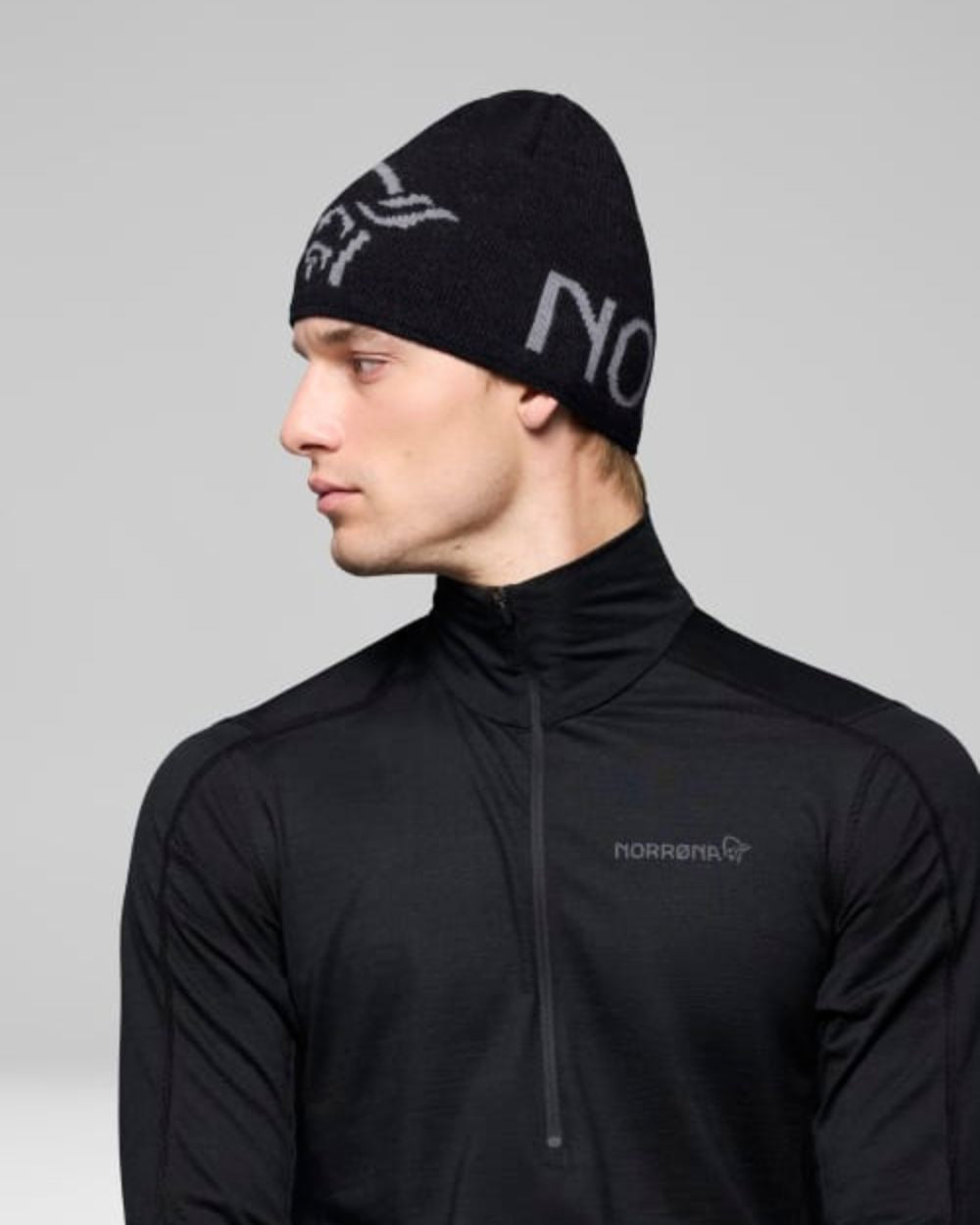 Norrona /29 Mid MerinoUll Logo Beanie - Caviar Melange Beanie Norrøna