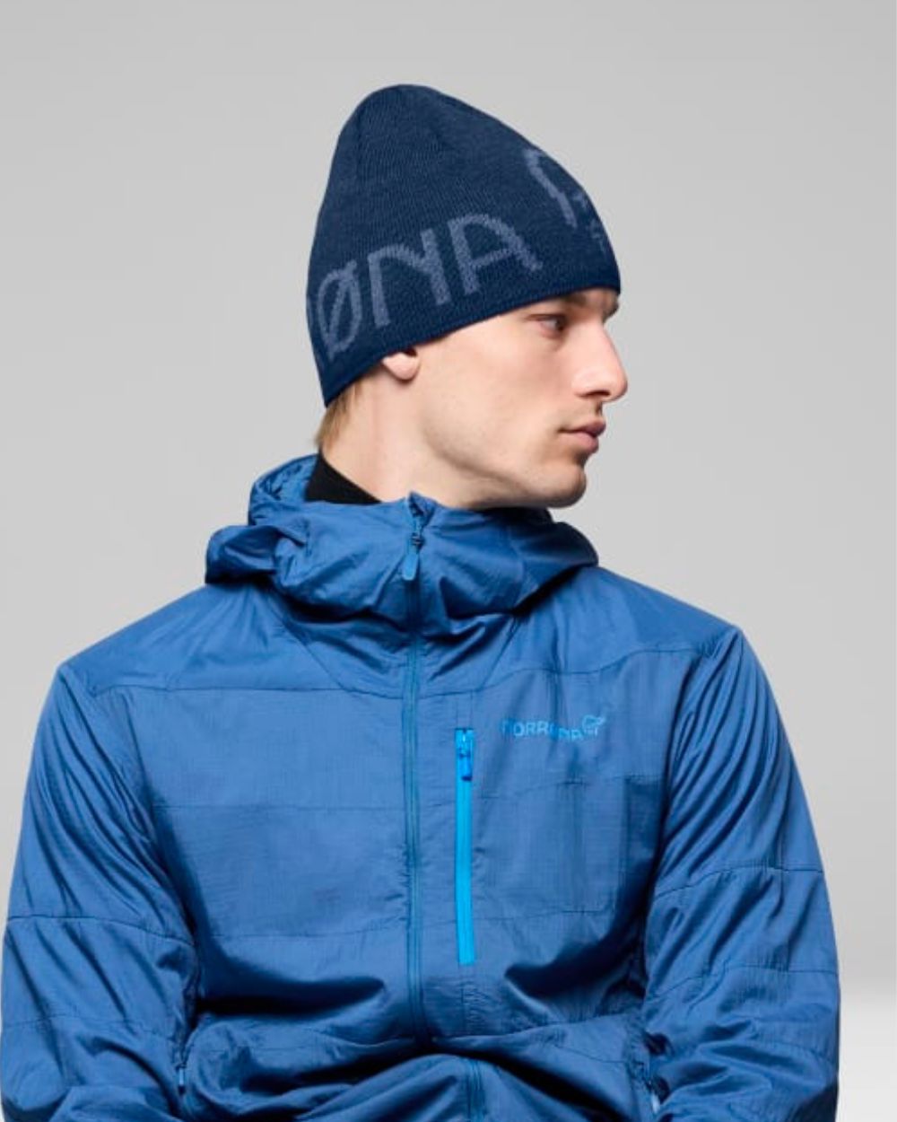 Norrona /29 Mid MerinoUll Logo Beanie - Indigo Night Melange Beanie Norrøna