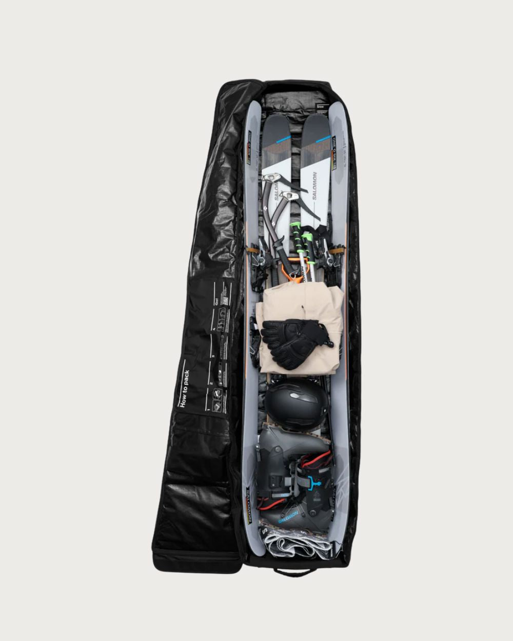 D_b_ Snow Roller Pro 127L - Blackout Luggage D_b_ 