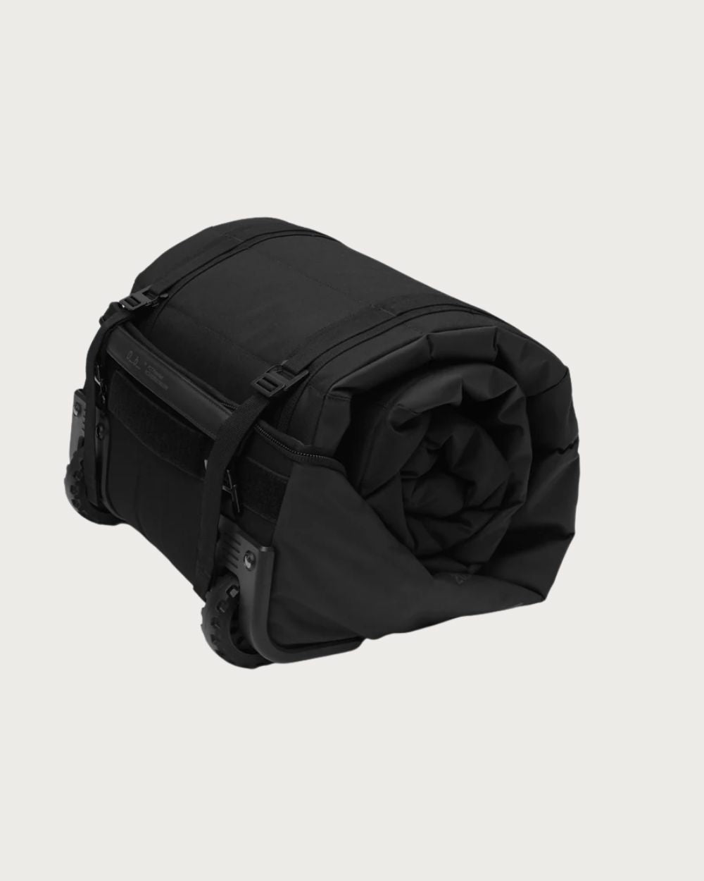 D_b_ Snow Roller Pro 127L - Blackout Luggage D_b_ 
