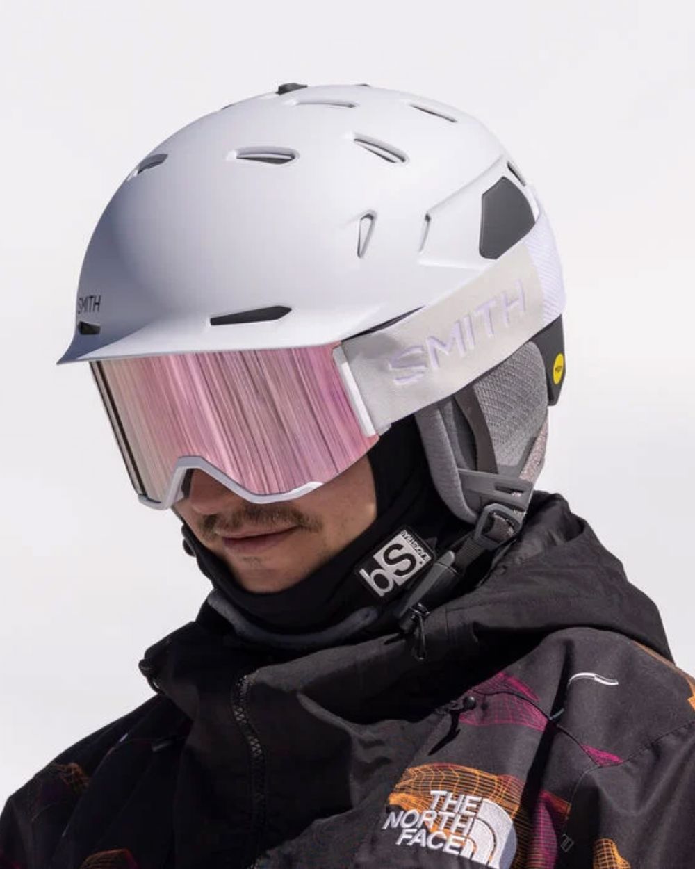 Smith Squad MAG Goggles (Medium Fit) - White Vapor ChromaPop Everyday Rose Gold Mirror Goggles Smith 