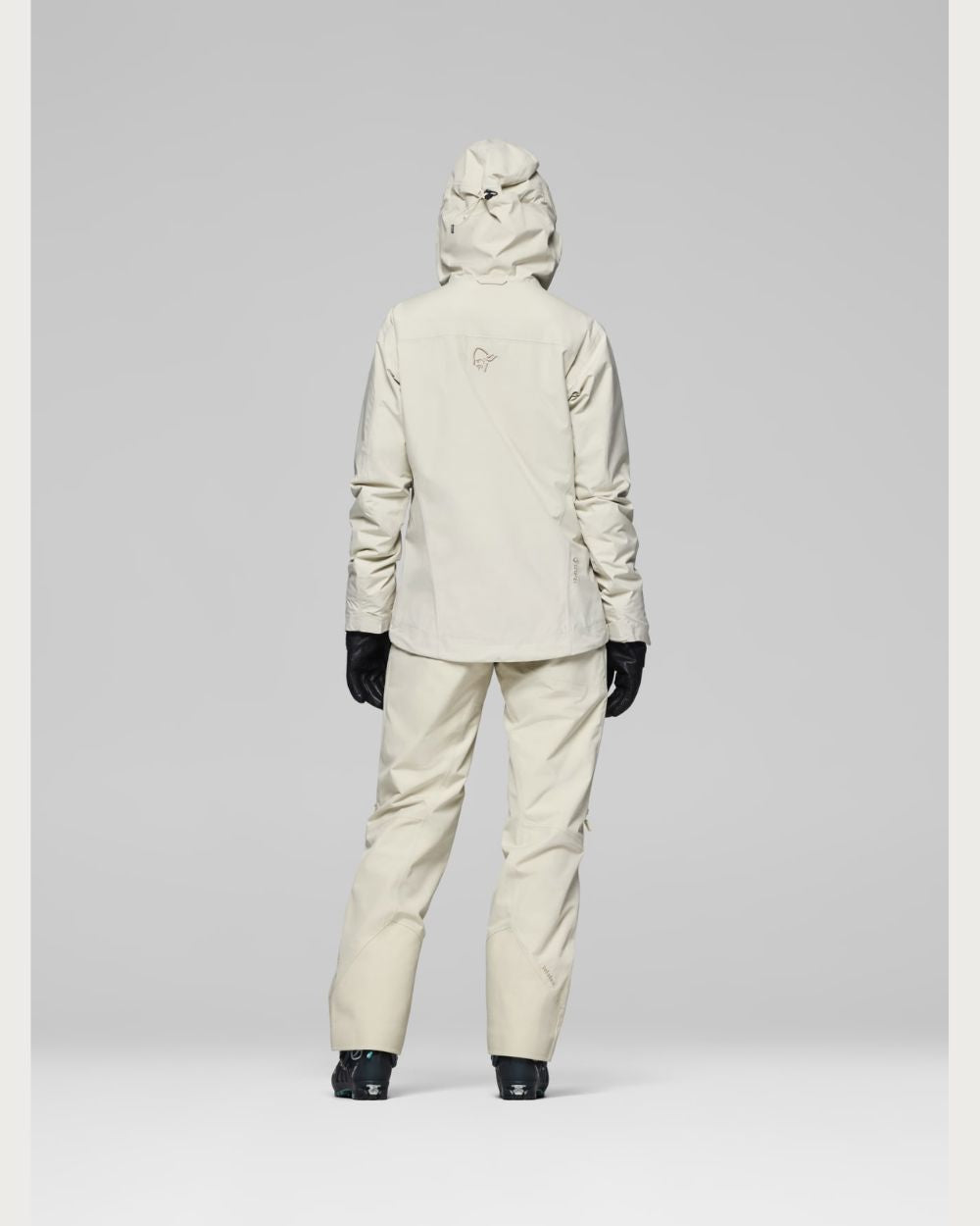 Womens Norrøna Lofoten Gore-Tex Insulated Jacket - Oatmeal Jackets Norrøna 