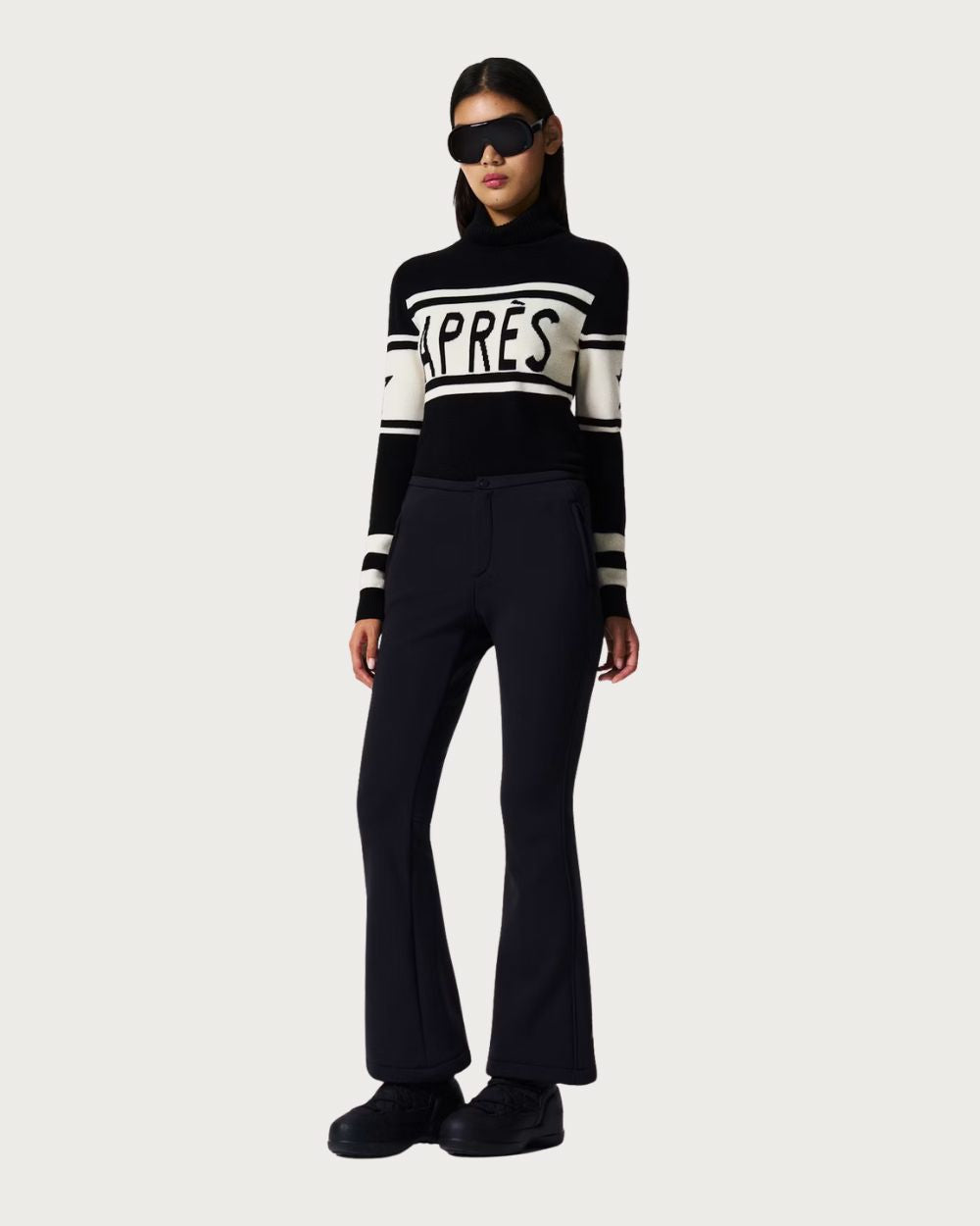 Women's Perfect Moment Aurora Mid Rise Apres Pant - Black Pants Perfect Moment 