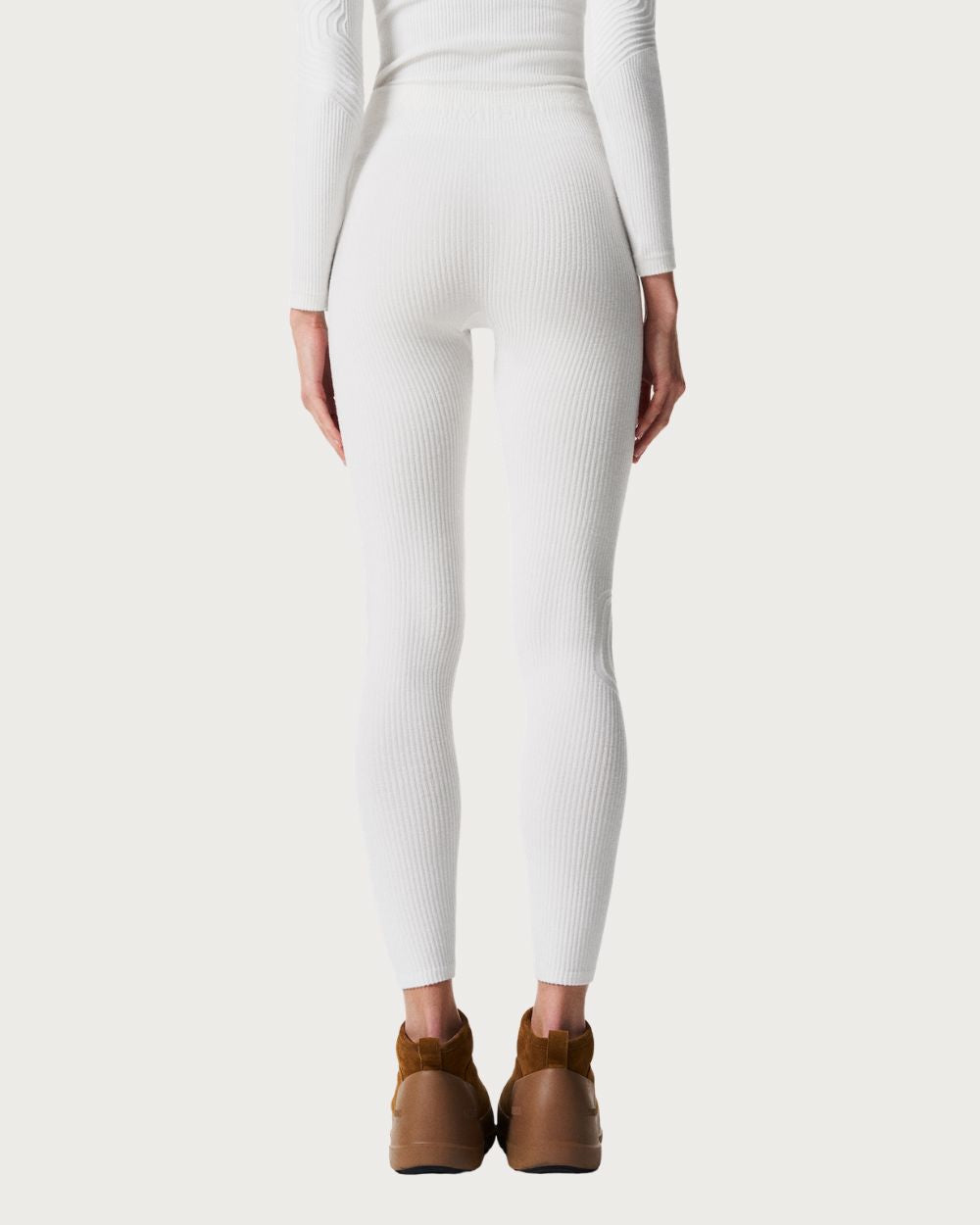 Women's Perfect Moment Chalet Base Layer Pant - Snow White Thermals Perfect Moment 