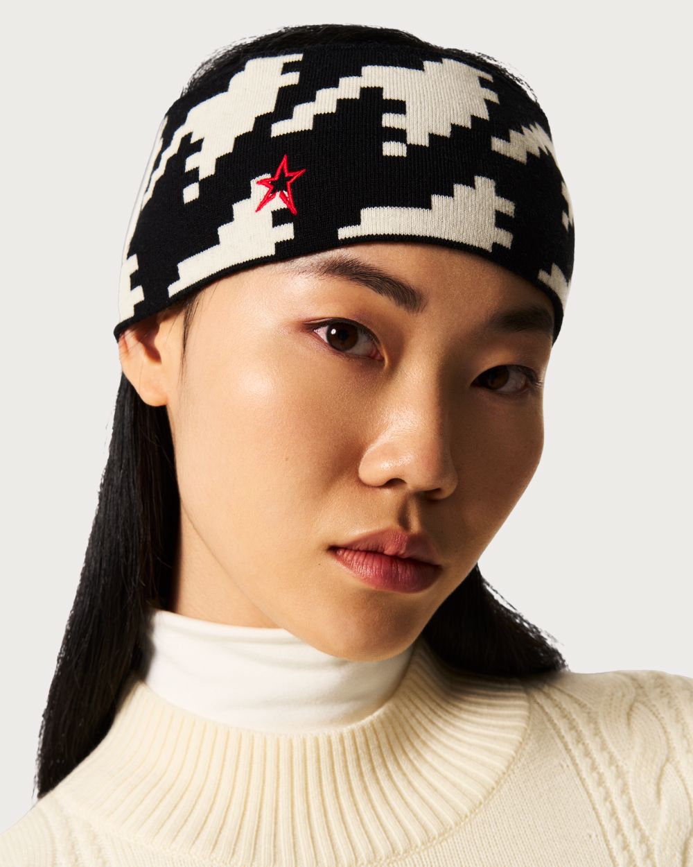 Womens Perfect Moment PM Head Band - Houndstooth Black/Snow White Beanies Perfect Moment 